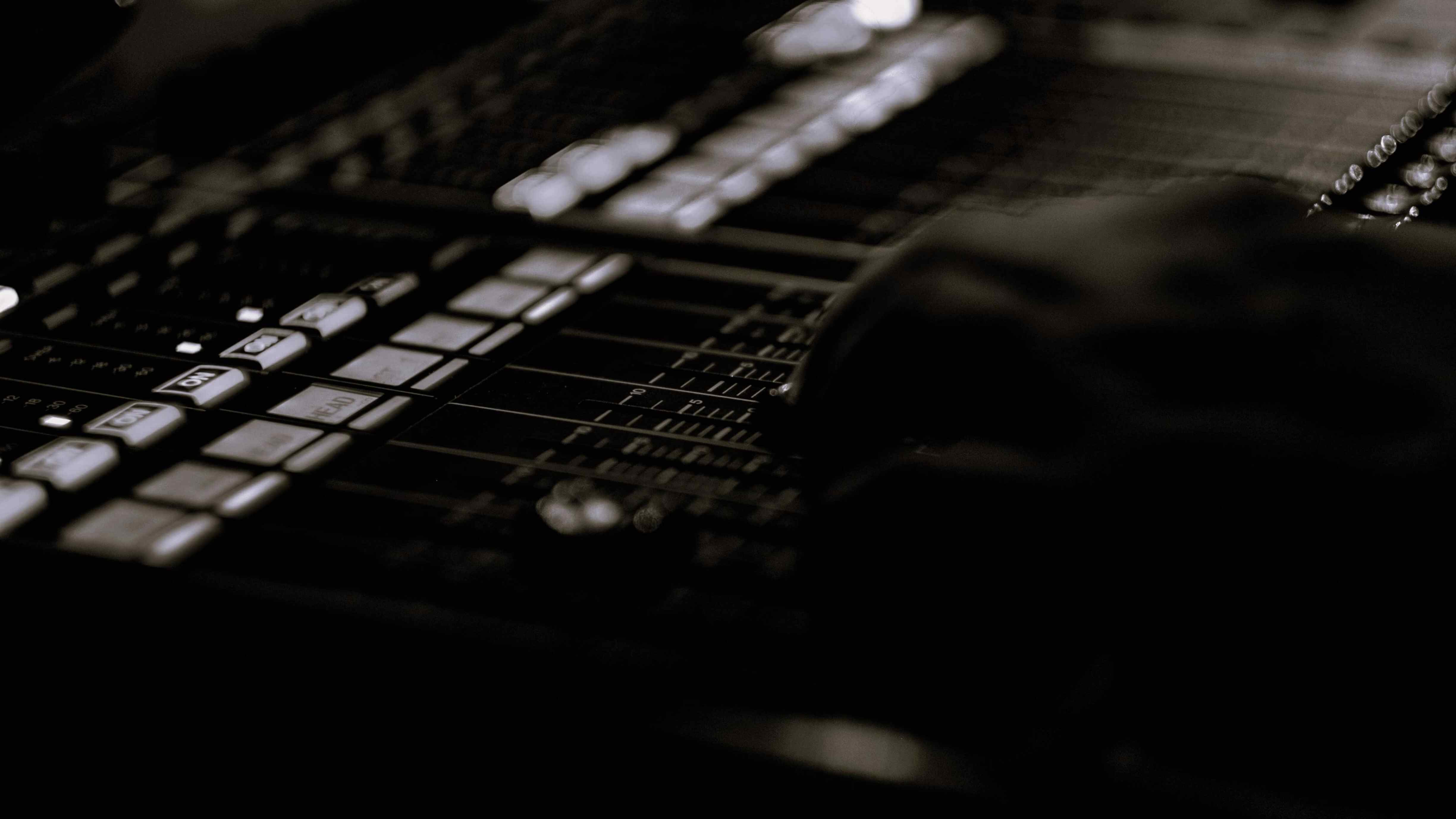 Professional mixing and mastering for commercial media